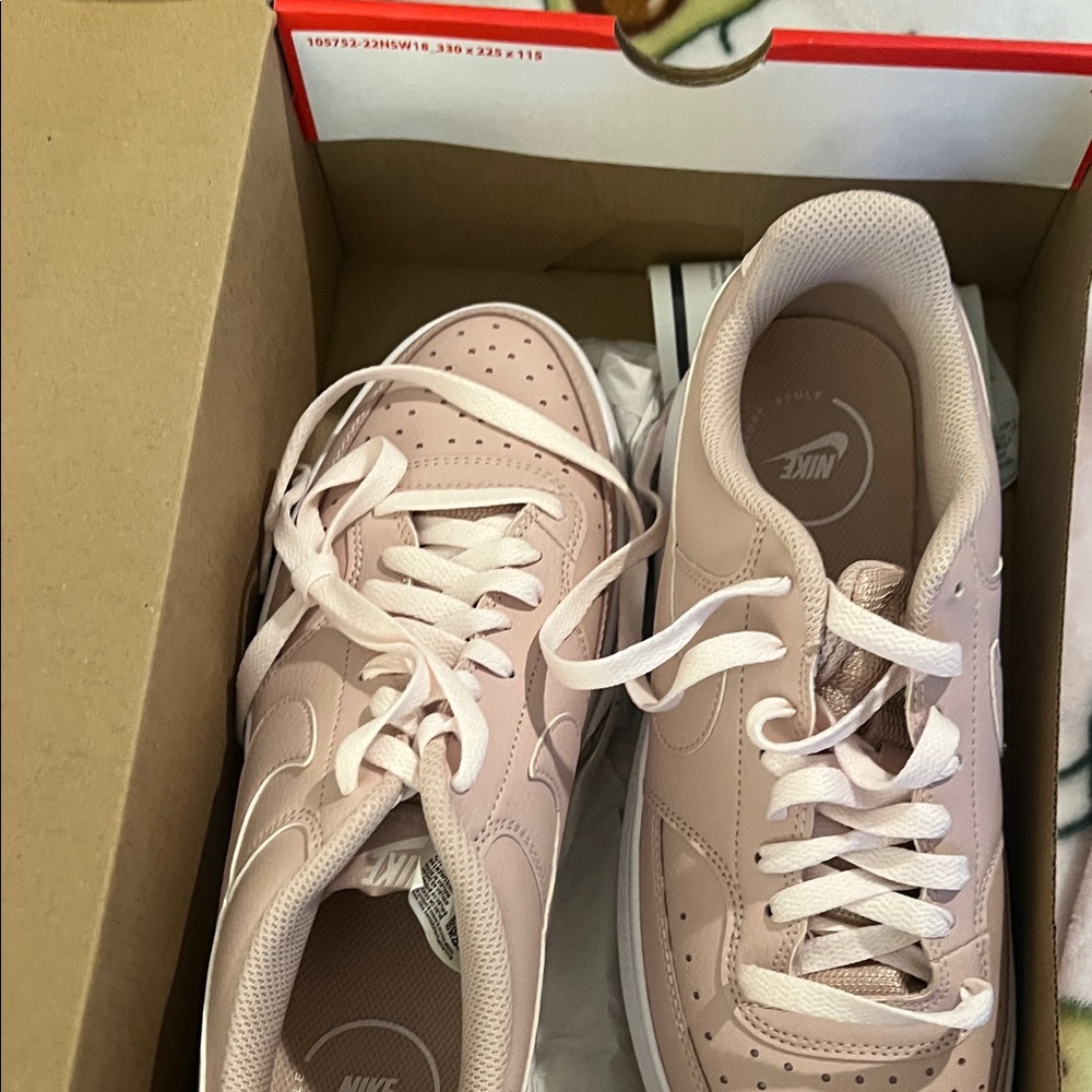 Nike Women's Soft Pink Sneakers